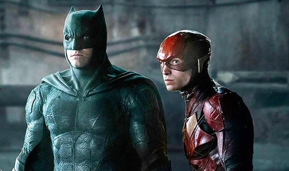 Batman do Ben Affleck
 e Flash em Liga da Justiça